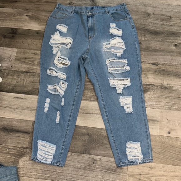 BUNDLE NWOT SHEIN curve 4XL Ripped jeans - Picture 1 of 7